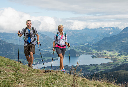 A couple hiking on the Zwölferhorn in the Salzkammergut near Hotel Winzer