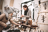 Crafts at the Mondsee Advent in the Salzkammergut